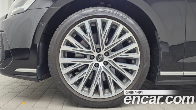 Audi A8 2023 — photo 5