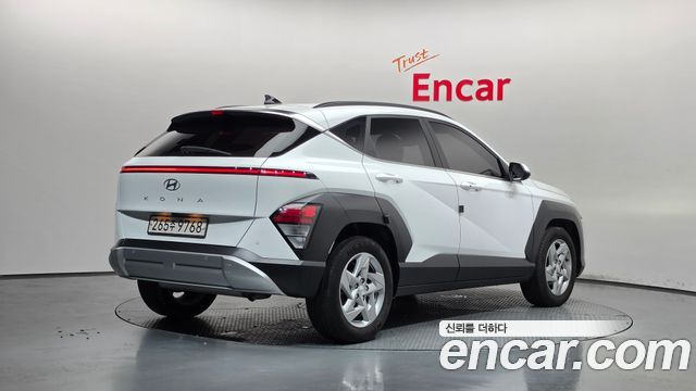 Hyundai Kona 2023 — photo 2