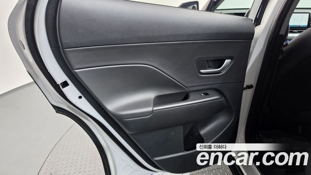 Hyundai Kona 2023 — photo 15