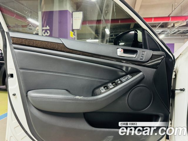 Kia K7 2013 — photo 19