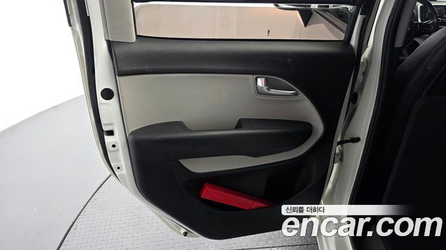 Kia RAY 2022 — photo 15