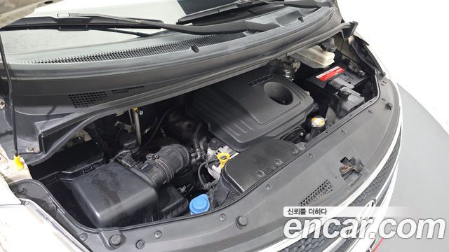 Hyundai Starex 2011 — photo 6