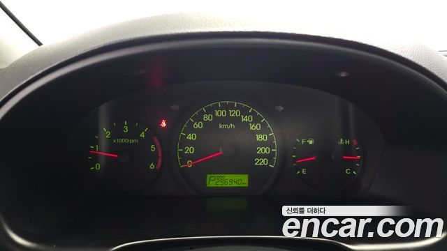 Hyundai Starex 2011 — photo 8