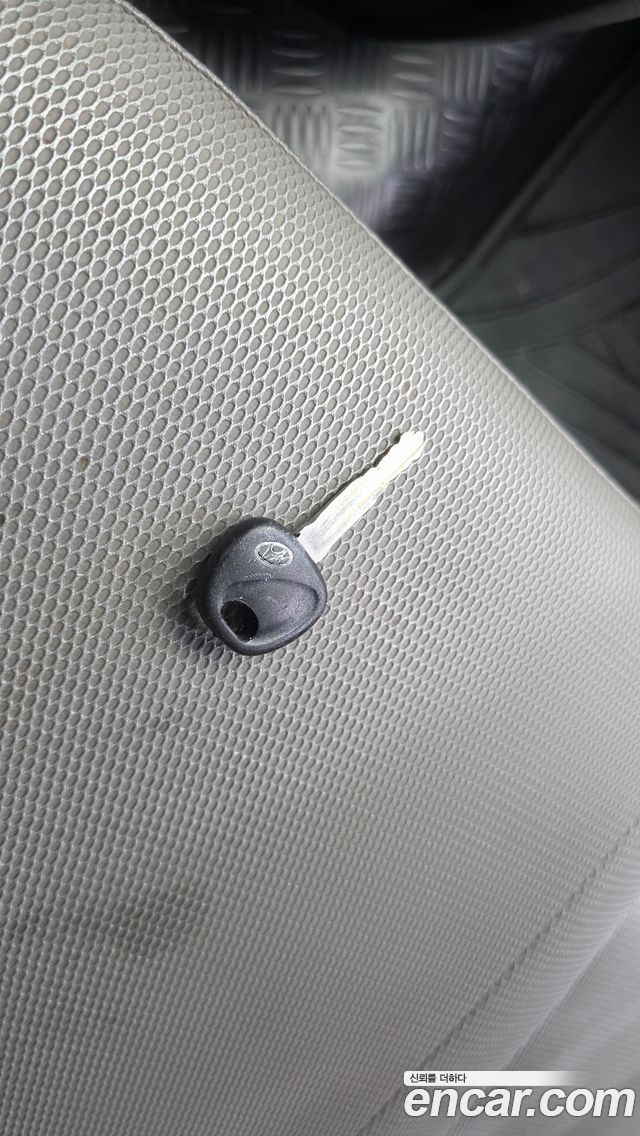 Hyundai Starex 2011 — photo 18