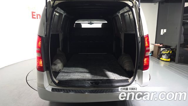 Hyundai Starex 2011 — photo 20