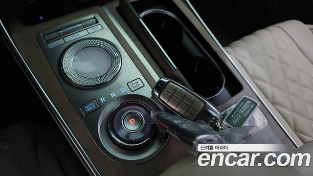 Genesis GV80 2022 — photo 10