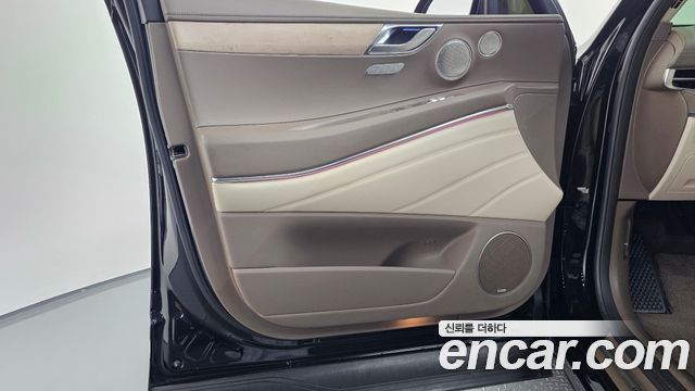 Genesis GV80 2022 — photo 12