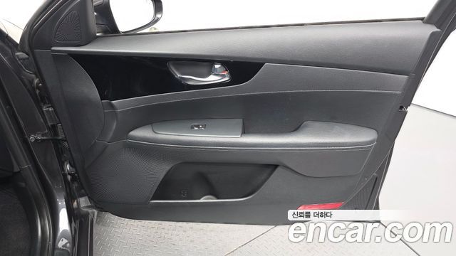 Kia K3 2021 — photo 14