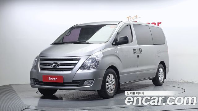 Hyundai Starex 2017 — photo 1