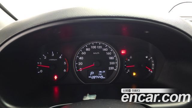 Hyundai Starex 2017 — photo 8