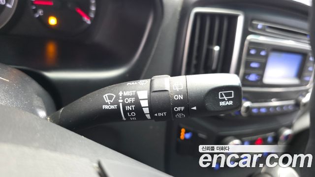 Hyundai Starex 2017 — photo 16