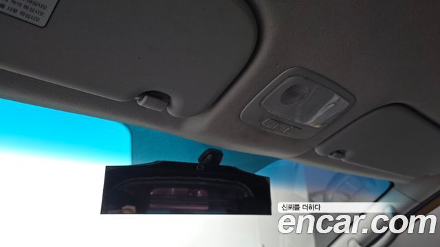 Hyundai Starex 2017 — photo 19
