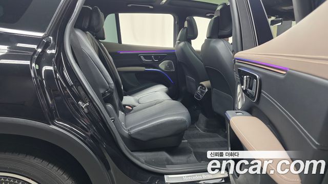 Mercedes-Benz EQS 2023 — photo 17