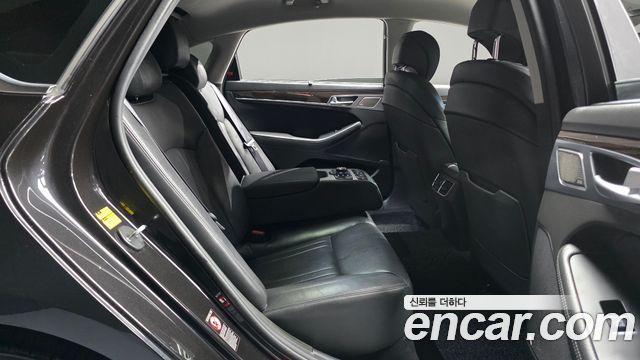 Genesis G80 2019 — photo 17