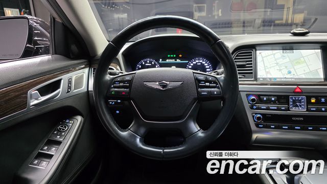 Genesis G80 2019 — photo 20