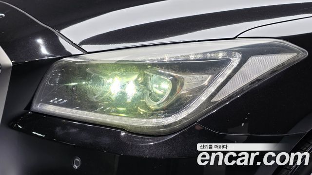 Genesis G80 2019 — photo 8