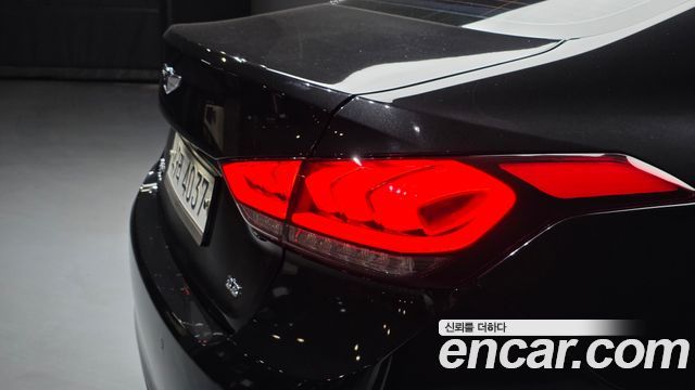 Genesis G80 2019 — photo 9