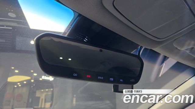 Genesis G80 2019 — photo 27