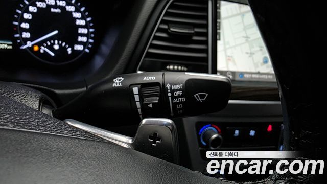 Genesis G80 2019 — photo 29