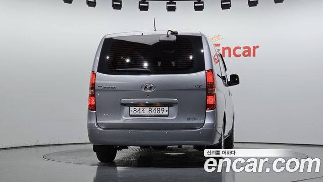 Hyundai Starex 2017 — photo 4