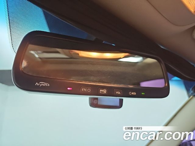 Kia Canival 2012 — photo 15
