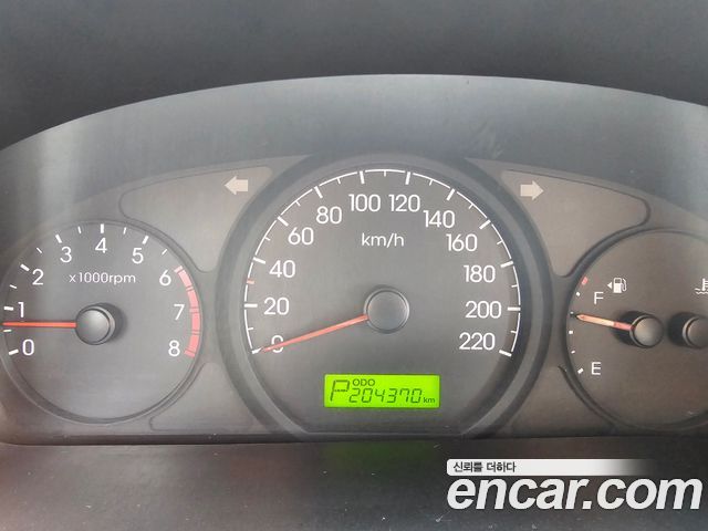 Hyundai Starex 2010 — photo 11