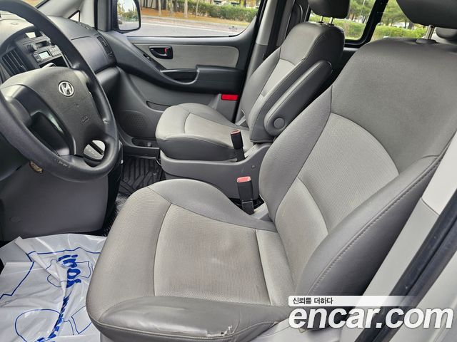 Hyundai Starex 2010 — photo 19