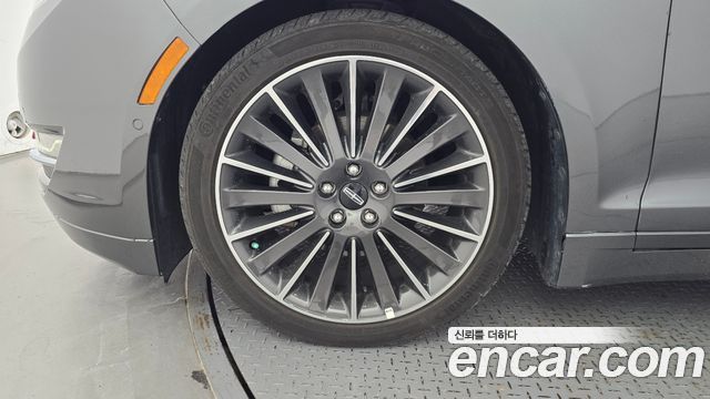 Lincoln MKZ 2016 — photo 5