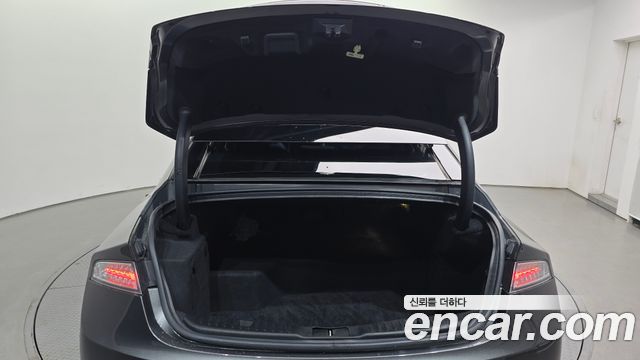 Lincoln MKZ 2016 — photo 20
