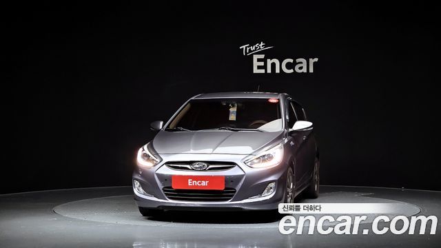 Hyundai Accent 2015 — photo 3