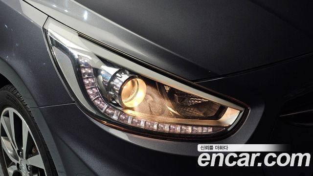 Hyundai Accent 2015 — photo 8