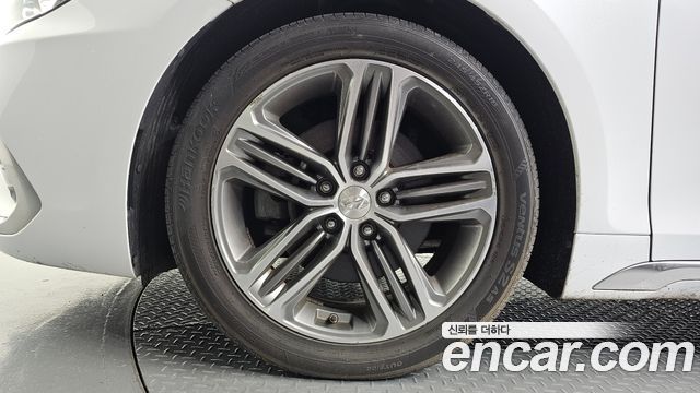 Hyundai Grandeur 2018 — photo 5