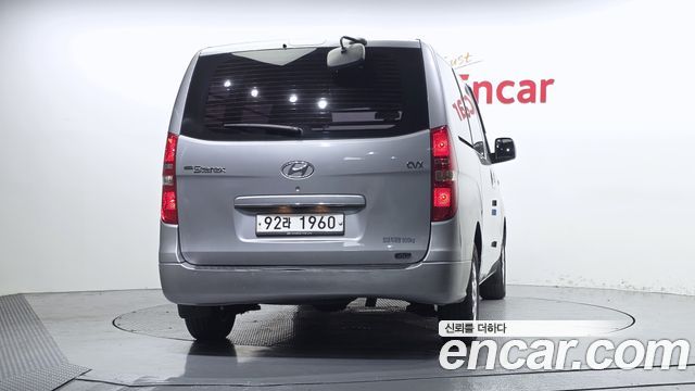 Hyundai Starex 2011 — photo 4