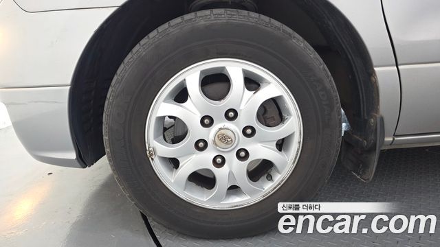 Hyundai Starex 2011 — photo 5
