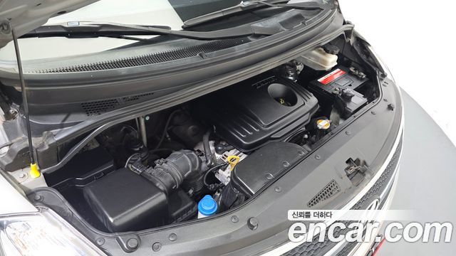 Hyundai Starex 2011 — photo 6