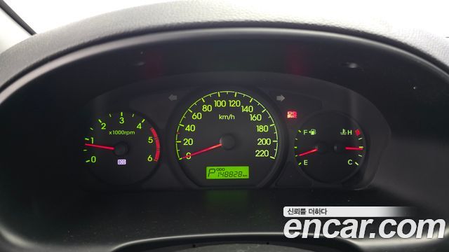 Hyundai Starex 2011 — photo 8