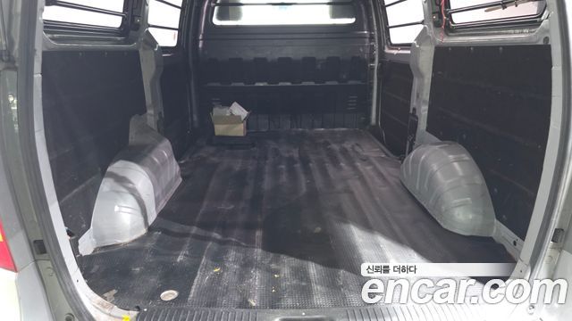 Hyundai Starex 2011 — photo 12