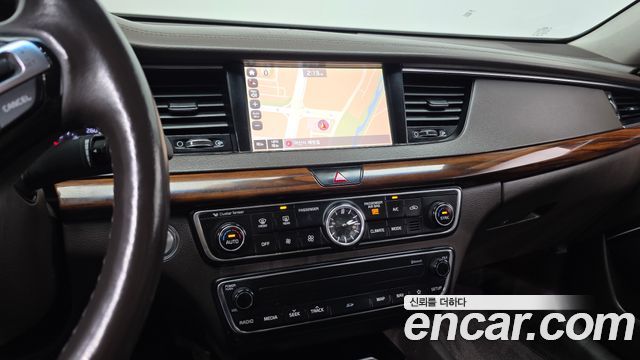 Kia K7 2017 — photo 19