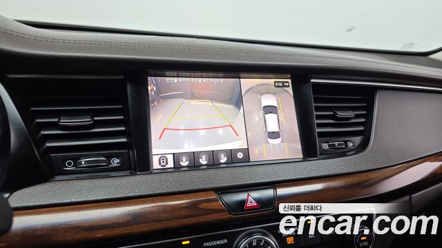 Kia K7 2017 — photo 21