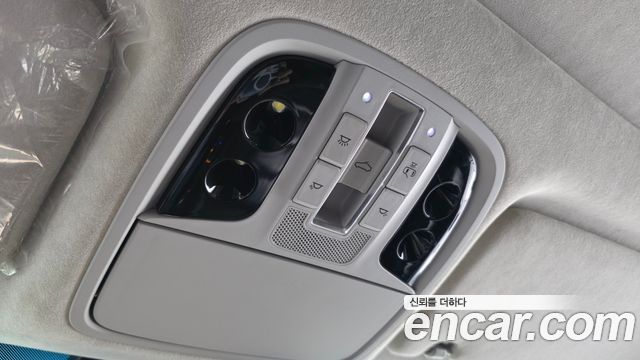 Kia K7 2017 — photo 22