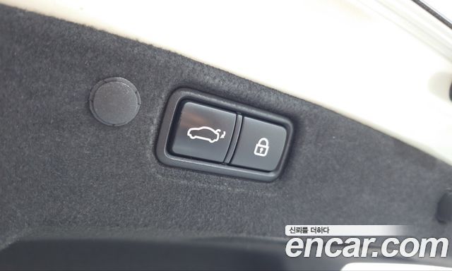 Kia K7 2017 — photo 24