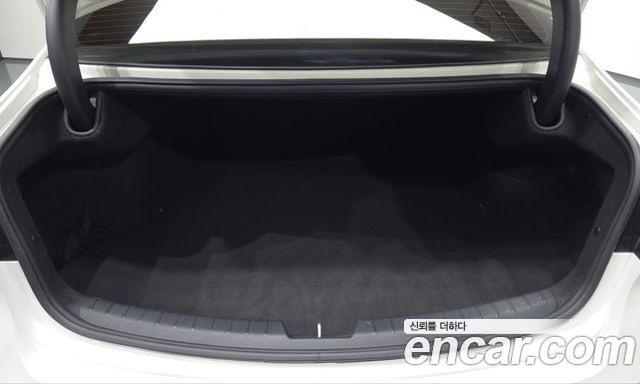 Kia K7 2017 — photo 25