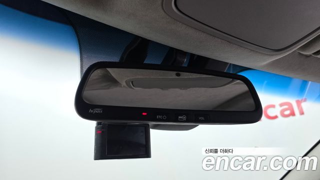 Kia K7 2017 — photo 26