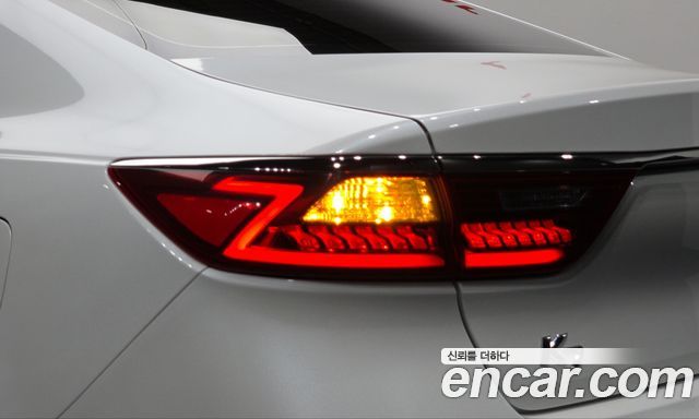 Kia K7 2017 — photo 9