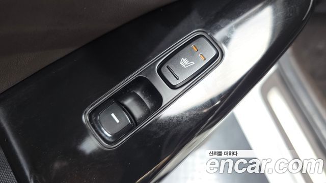 Kia K7 2017 — photo 29