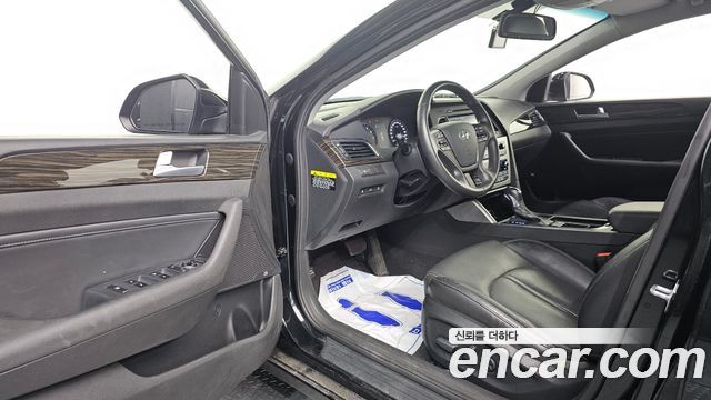 Hyundai Sonata 2017 — photo 10
