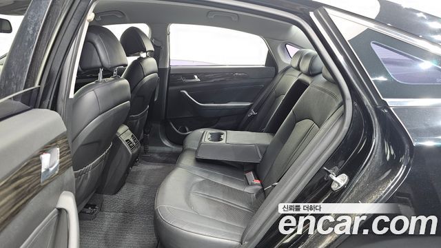 Hyundai Sonata 2017 — photo 11