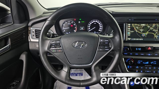 Hyundai Sonata 2017 — photo 15