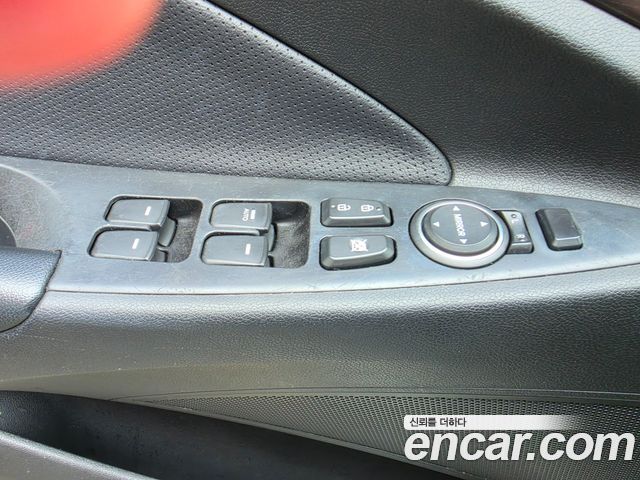 Hyundai Sonata 2014 — photo 11