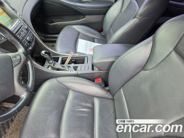 Hyundai Sonata 2014 — photo 16